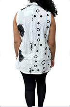 Load image into Gallery viewer, WOVEN EMBROIDERY BLOUSE - SLEEVELESS
