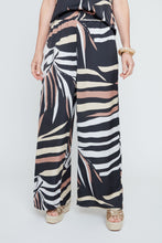 Load image into Gallery viewer, Asymmetrical Stripped Pants