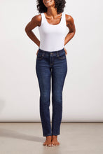 Load image into Gallery viewer, Sophia Curvy Denim