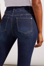 Load image into Gallery viewer, Sophia Curvy Denim