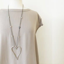 Load image into Gallery viewer, Metallic Heart Adjustable Necklace- Assorted Metals #013
