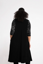 Load image into Gallery viewer, Sympli Essential Vest Long
